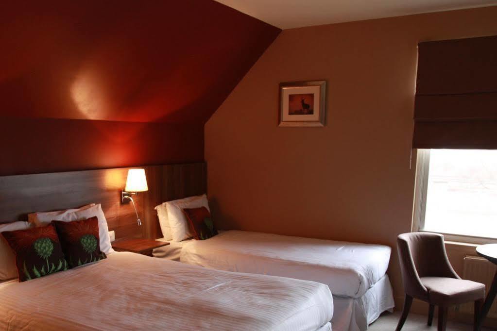 Chieftain Hotel Inverness Exterior photo